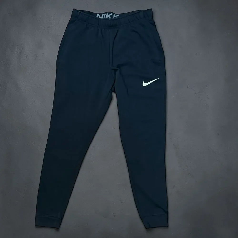 Nike Dri-FIT Academy Pro Joggers Mens Black Tapered Drawstring Elastic Waist M